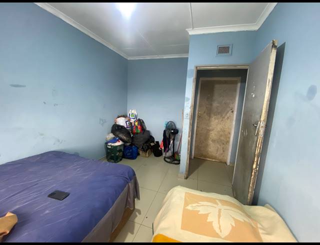 4 BEDROOM HOUSE FOR SALE IN KWAMASHU